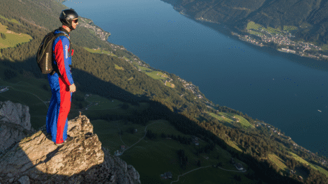 Wingsuitfliegen - ein Traum?